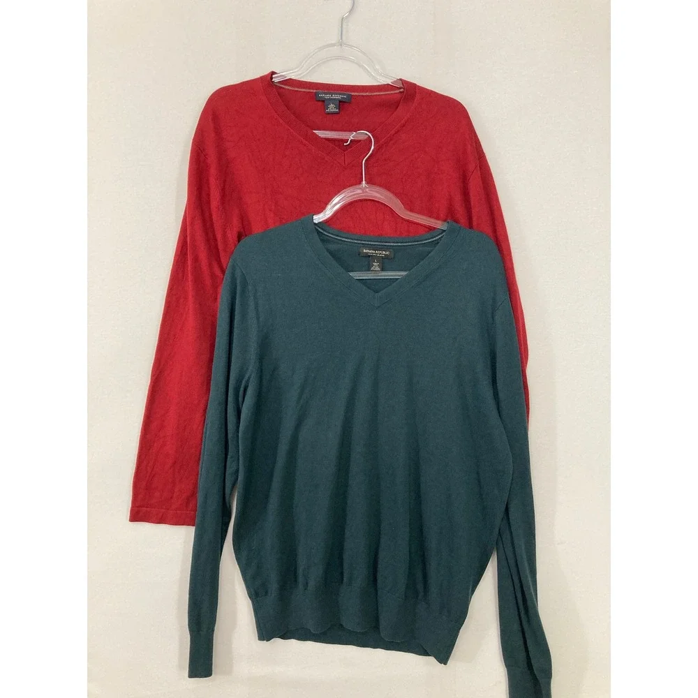 Set of Two Banana Republic Sweaters Large Red Green Silk Cashmere V-Neck Luxury